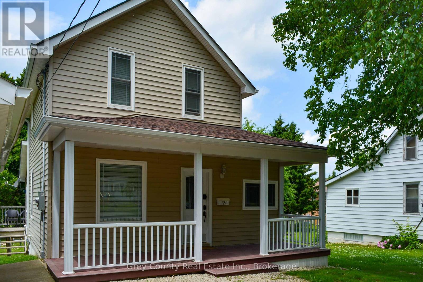 124 Lorne Street, Grey Highlands, Ontario  N0C 1H0 - Photo 6 - X12384426