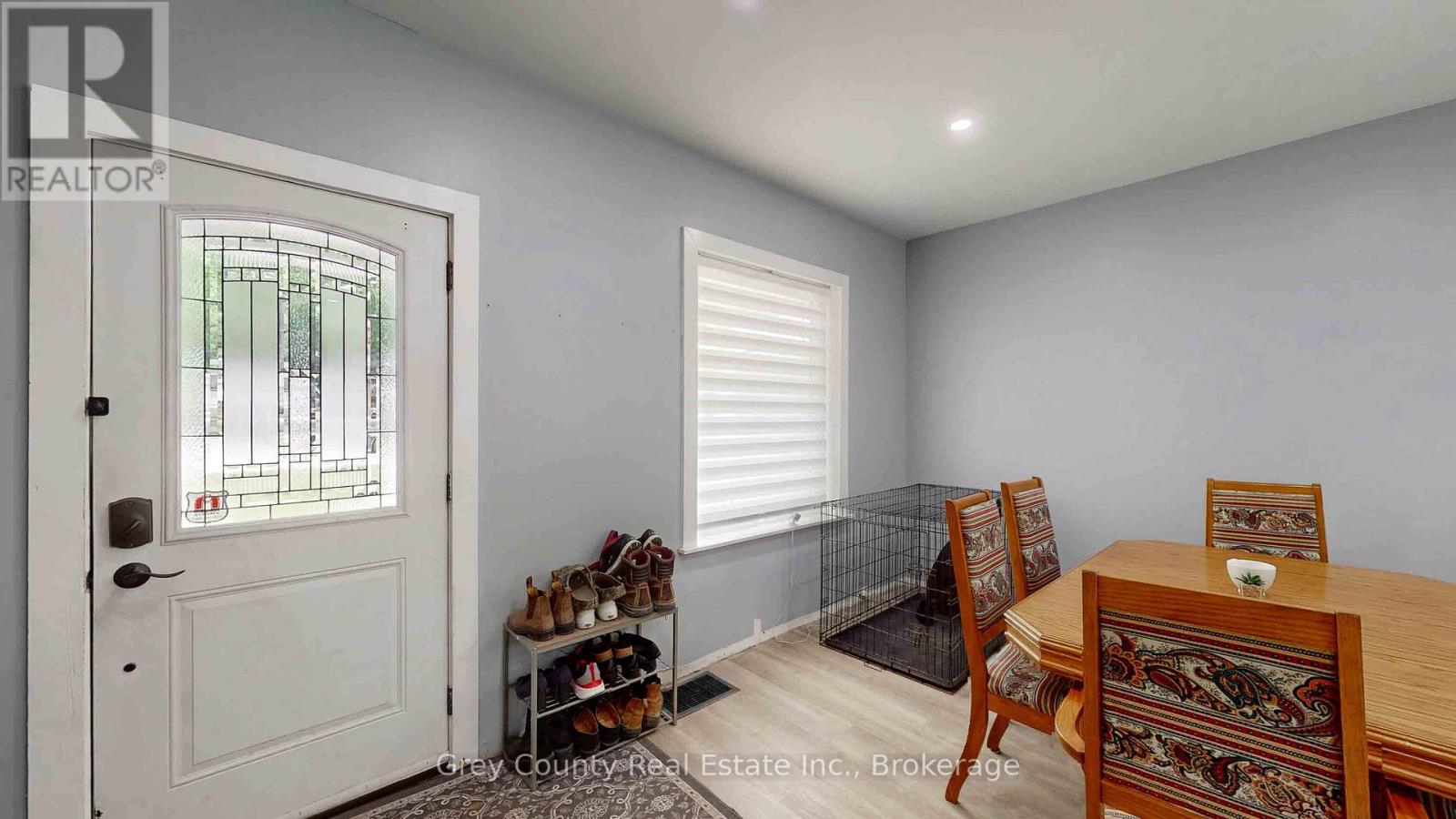 124 Lorne Street, Grey Highlands, Ontario  N0C 1H0 - Photo 7 - X12384426