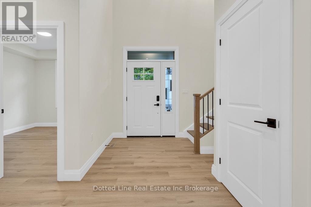 9 Delevan Crescent, Tillsonburg, Ontario  N4G 3M6 - Photo 3 - X12384348