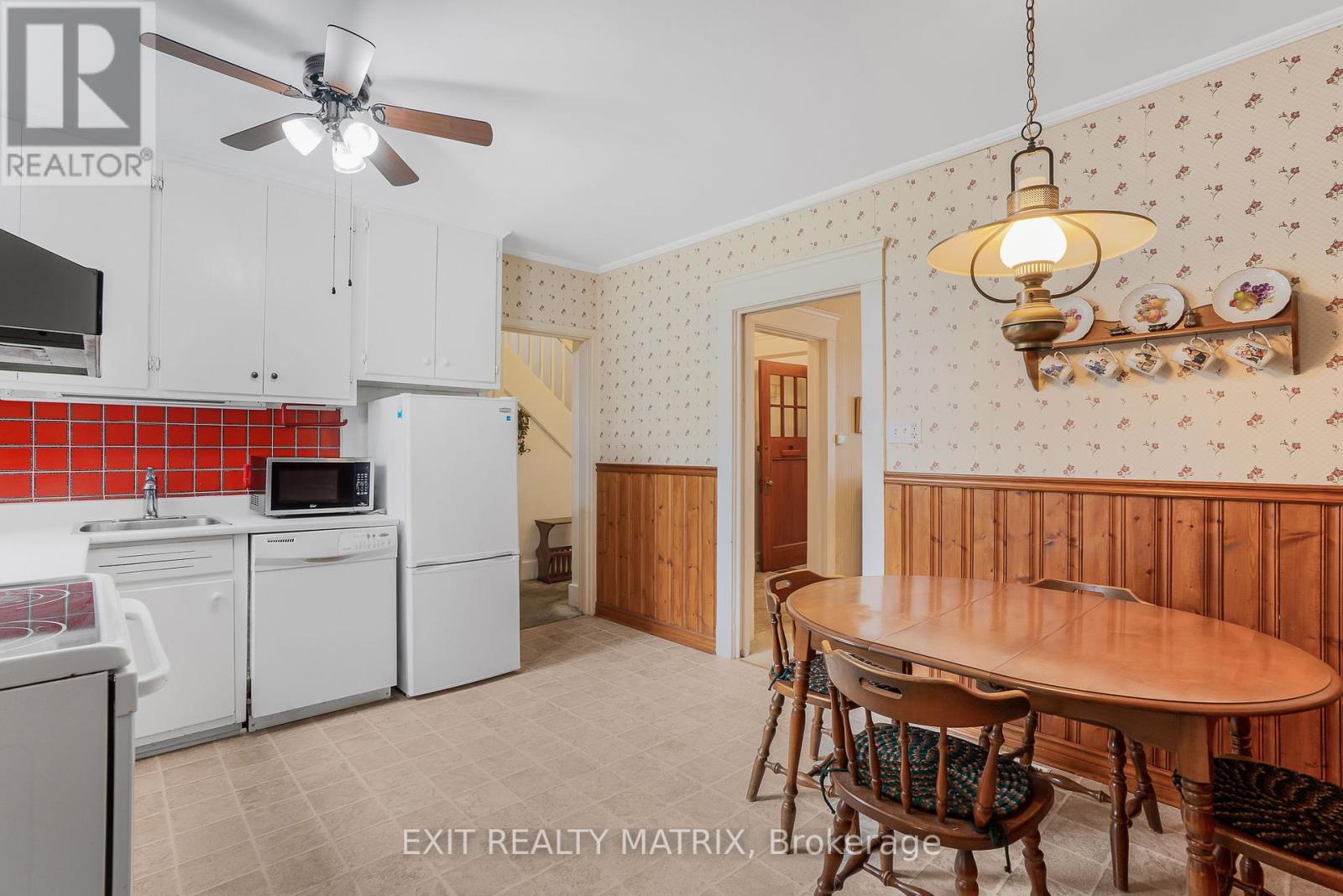 469 Smerdon Street, Hawkesbury, Ontario  K6A 2M9 - Photo 12 - X12384438