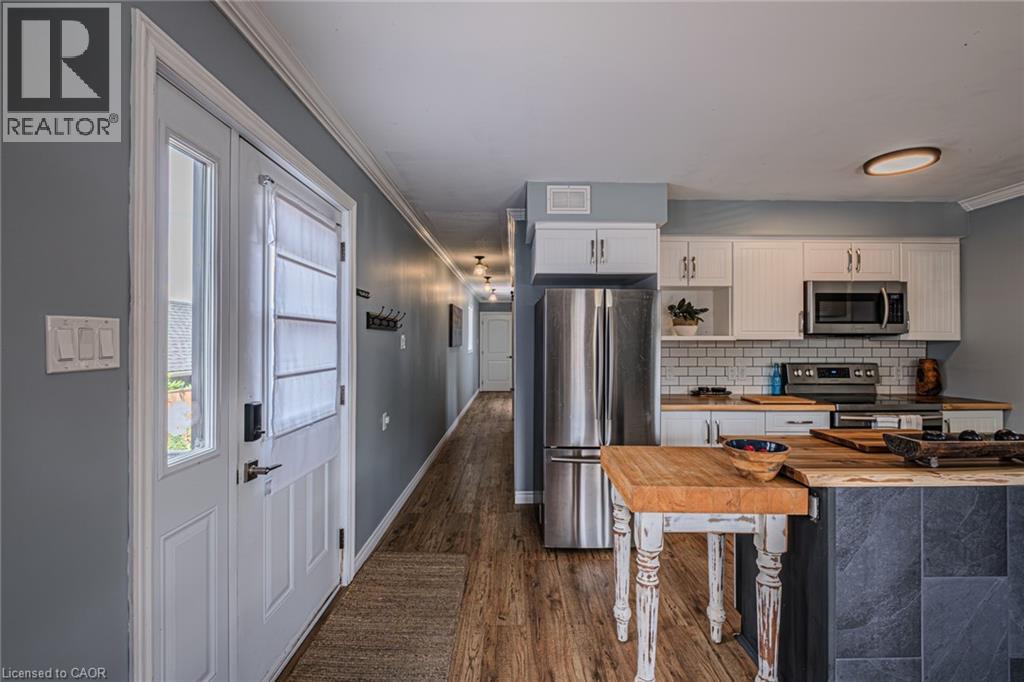 2017 Erie Street, Port Dover, Ontario  N0A 1N7 - Photo 16 - 40766517