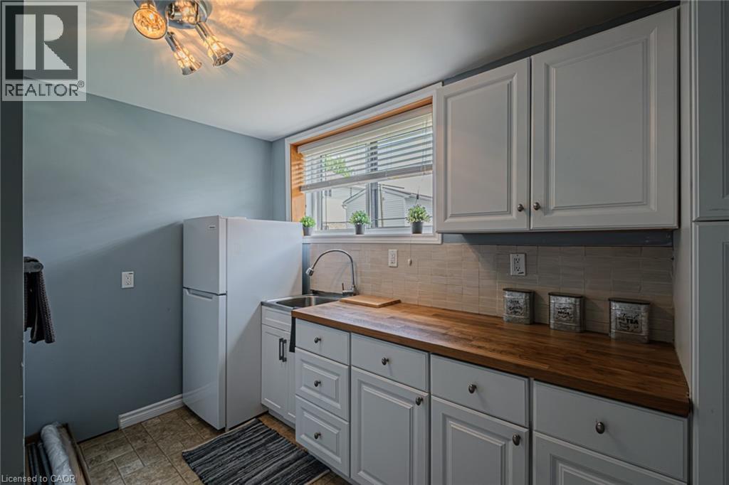 2017 Erie Street, Port Dover, Ontario  N0A 1N7 - Photo 28 - 40766517
