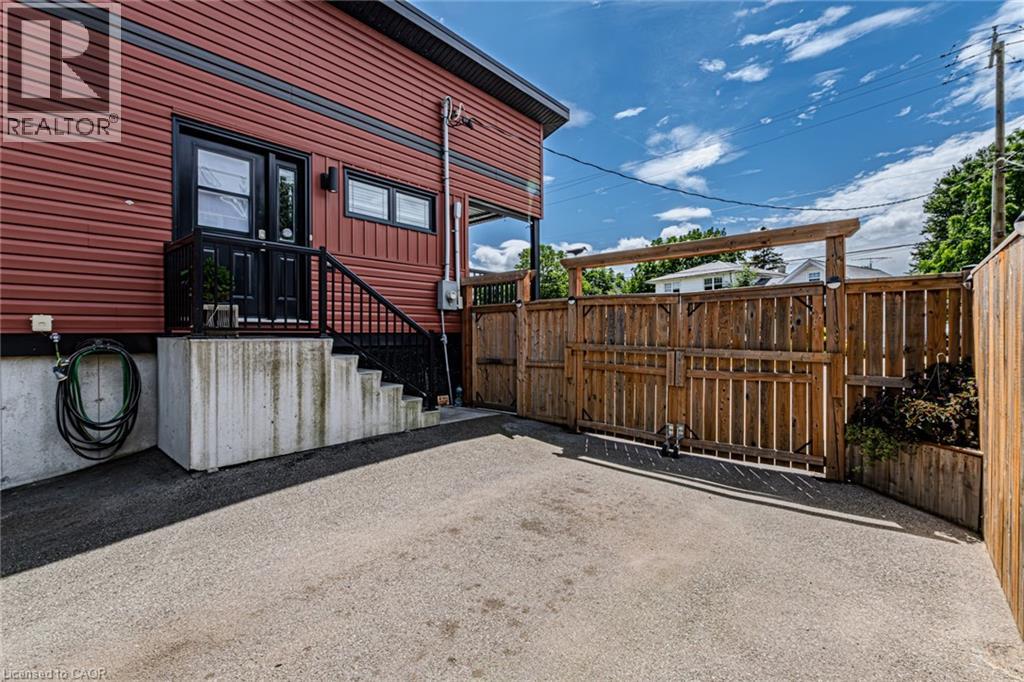 2017 Erie Street, Port Dover, Ontario  N0A 1N7 - Photo 6 - 40766517
