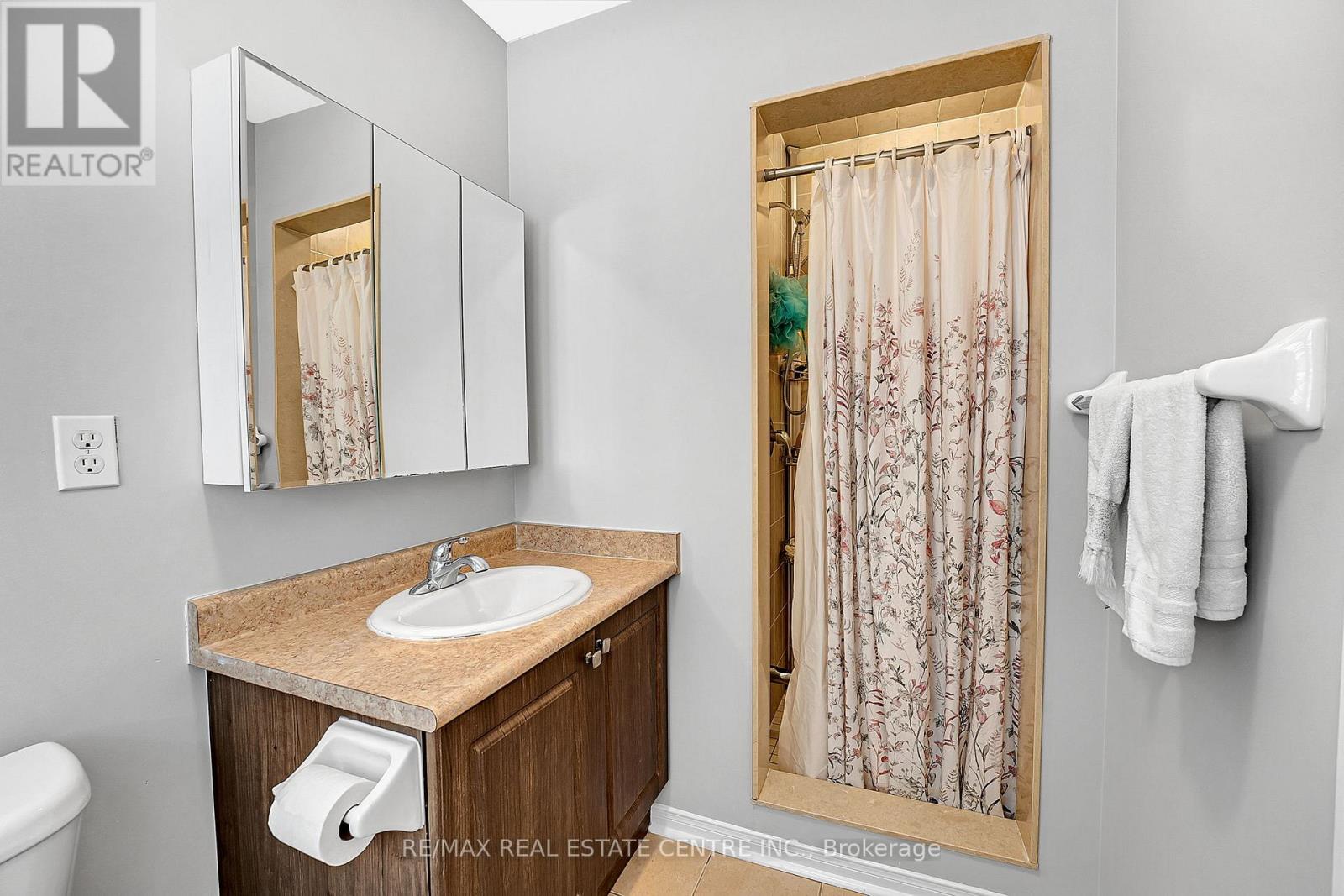 245 Checkerberry Crescent, Brampton, Ontario  L6R 3P7 - Photo 23 - W12384171