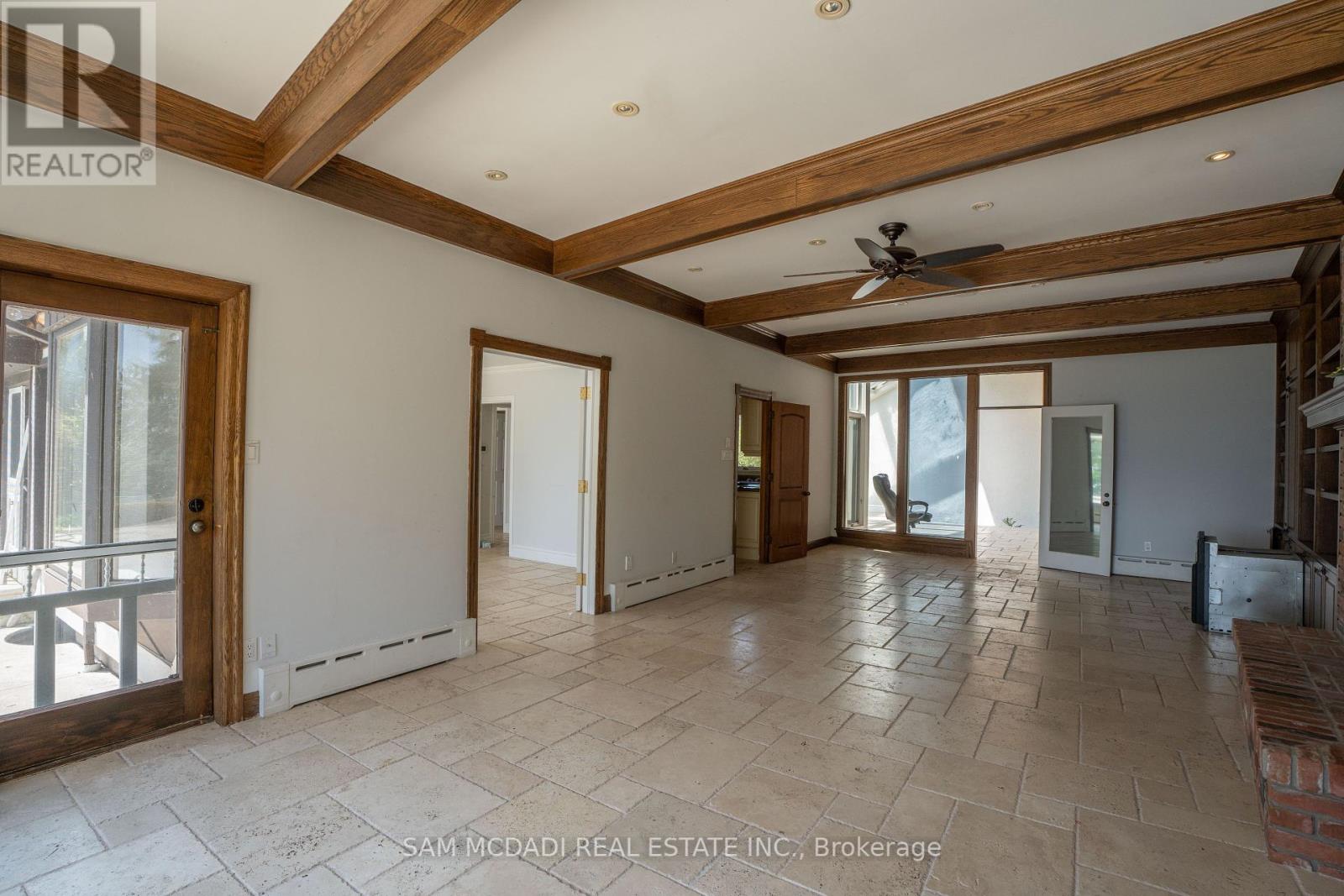 1588 Watersedge Road, Mississauga, Ontario  L5J 1A4 - Photo 10 - W12384185