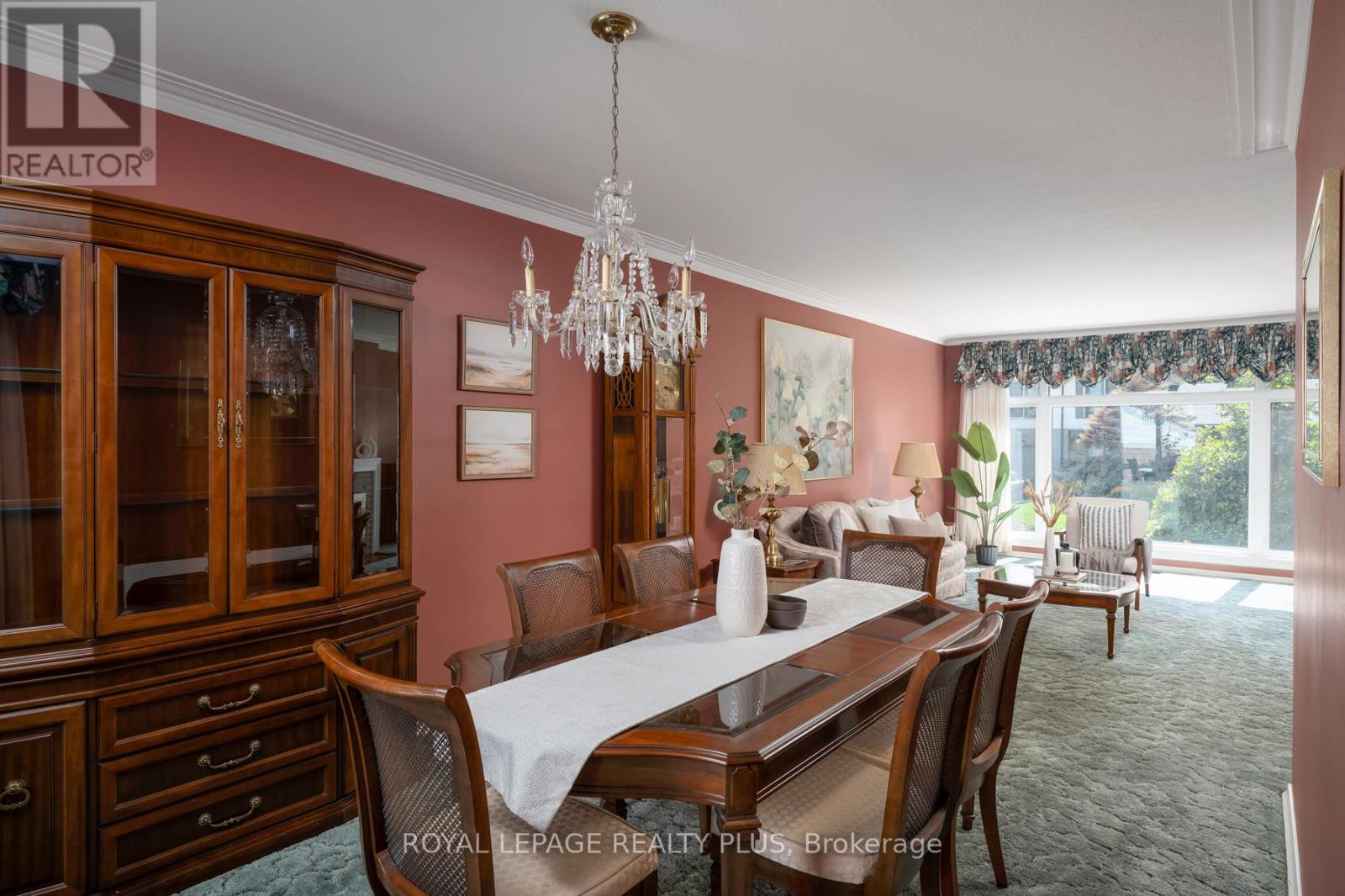 1509 Kenneth Drive, Mississauga, Ontario  L5E 2Y6 - Photo 14 - W12384208