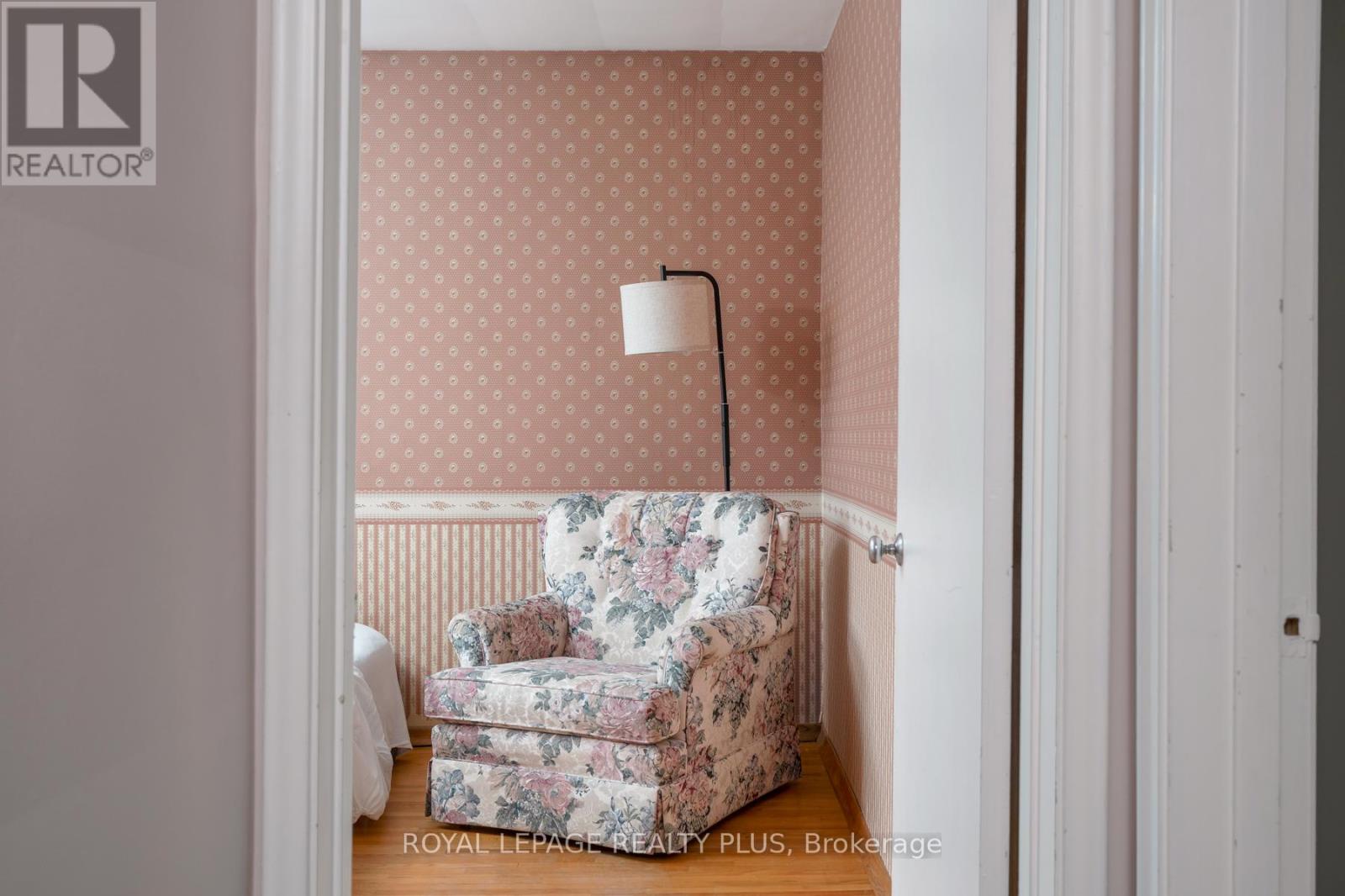 1509 Kenneth Drive, Mississauga, Ontario  L5E 2Y6 - Photo 26 - W12384208