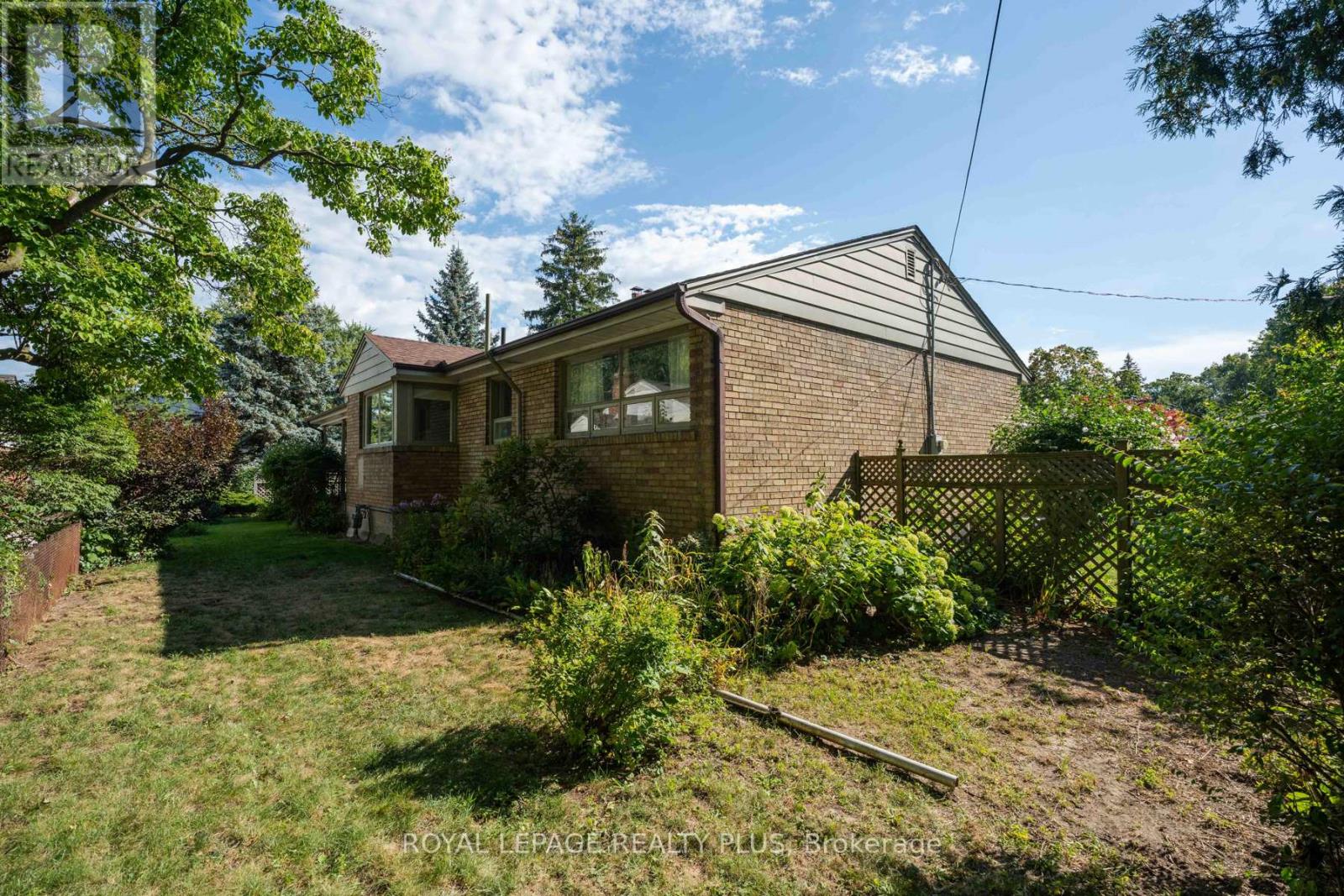 1509 Kenneth Drive, Mississauga, Ontario  L5E 2Y6 - Photo 42 - W12384208