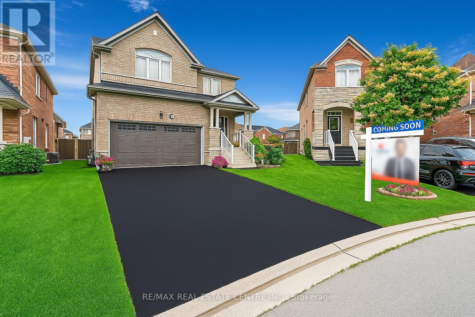 18 Kawana Road, Brampton, Ontario  L6Y 0W2 - Photo 1 - W12384221