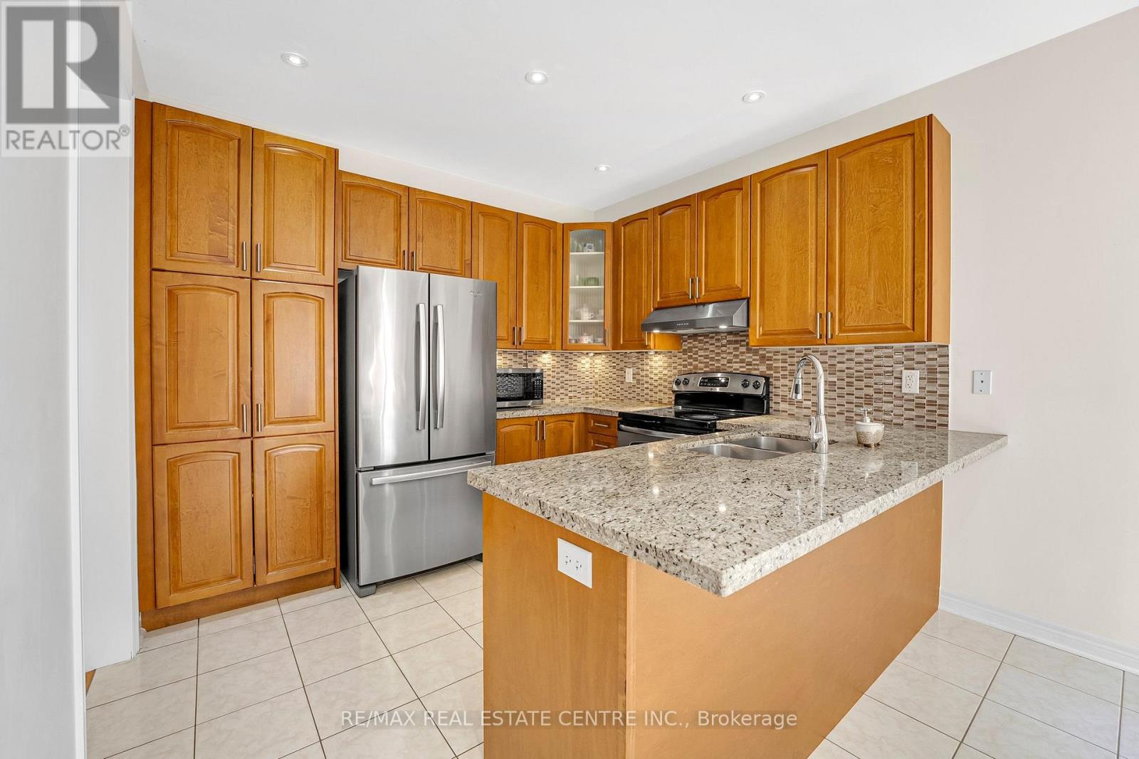 18 Kawana Road, Brampton, Ontario  L6Y 0W2 - Photo 23 - W12384221