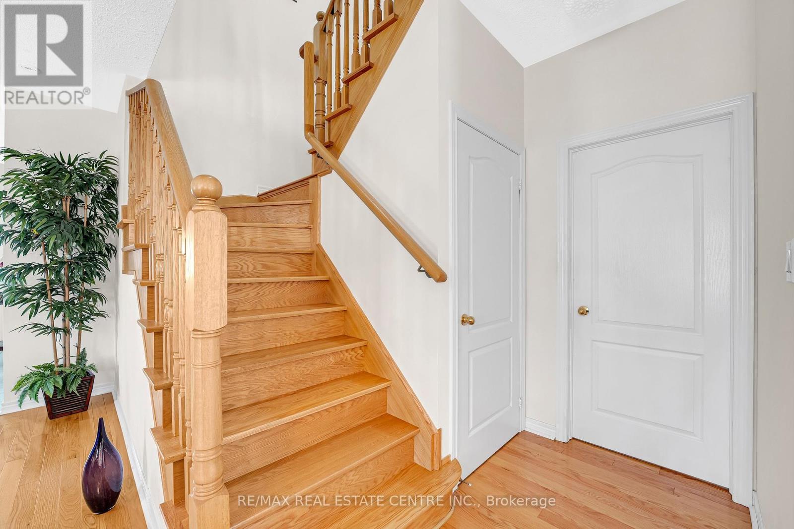 18 Kawana Road, Brampton, Ontario  L6Y 0W2 - Photo 24 - W12384221