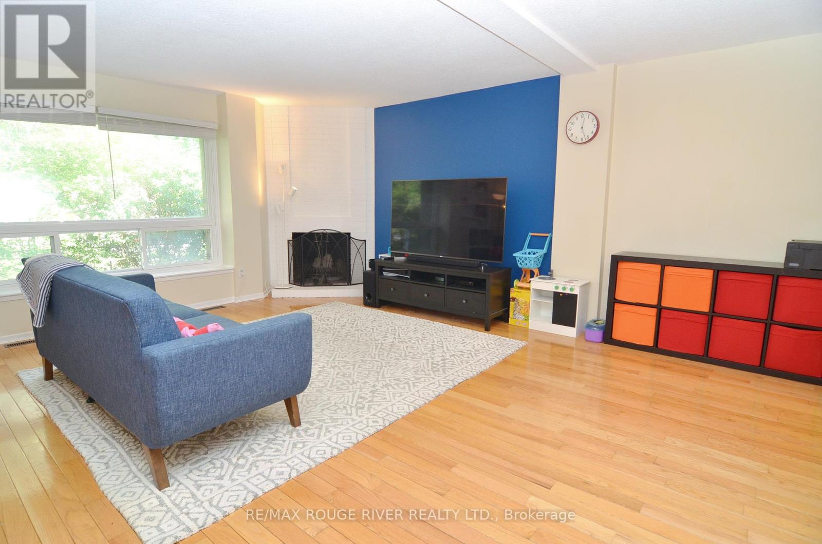 153 Maple Branch Path, Toronto, Ontario  M9P 3R9 - Photo 4 - W12384222