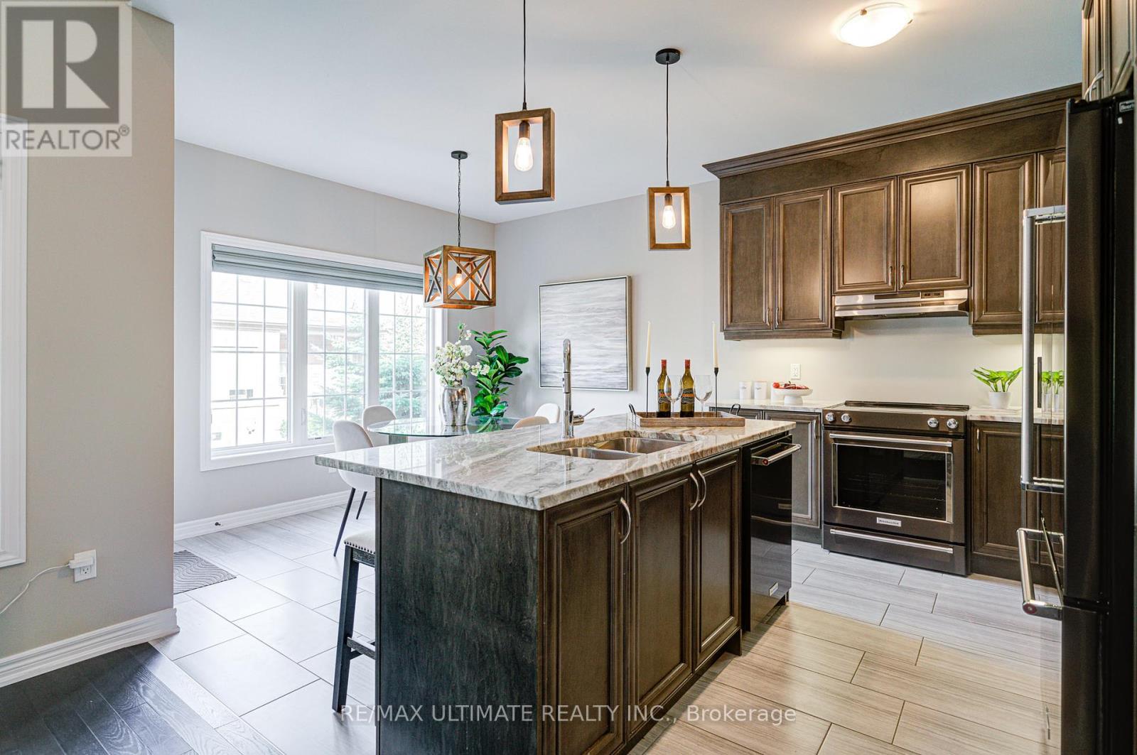 53 Amarillo Road, Brampton (Sandringham-Wellington), Ontario  L6R 4A5 - Photo 19 - W12384238