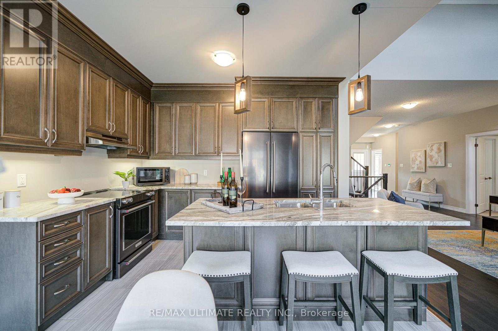 53 Amarillo Road, Brampton (Sandringham-Wellington), Ontario  L6R 4A5 - Photo 20 - W12384238