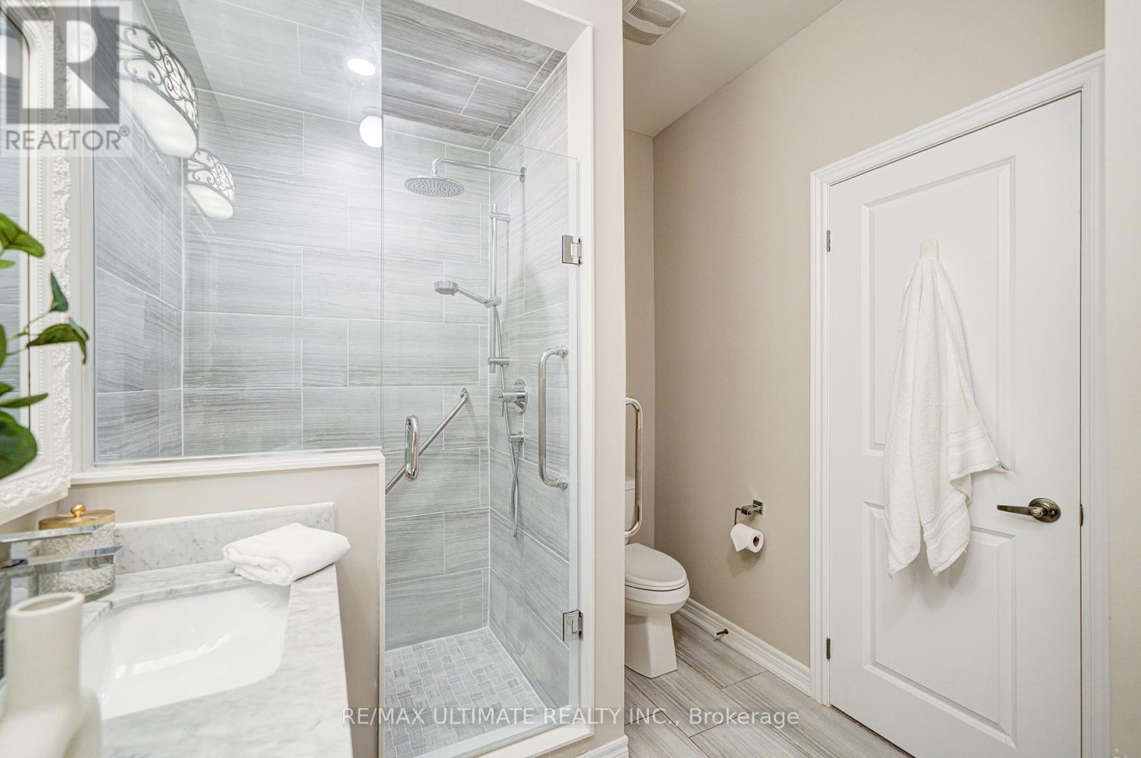 53 Amarillo Road, Brampton (Sandringham-Wellington), Ontario  L6R 4A5 - Photo 29 - W12384238