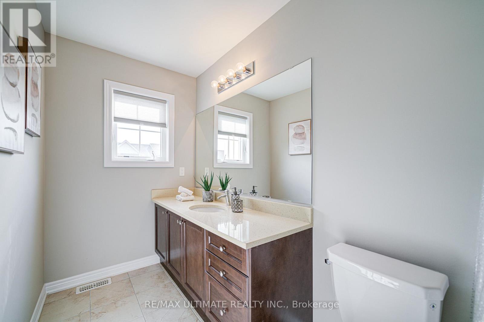 53 Amarillo Road, Brampton (Sandringham-Wellington), Ontario  L6R 4A5 - Photo 36 - W12384238