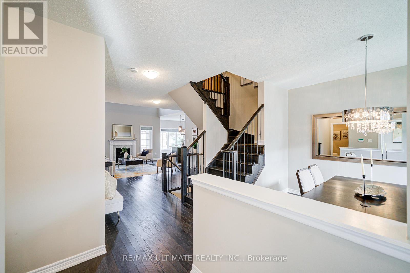 53 Amarillo Road, Brampton (Sandringham-Wellington), Ontario  L6R 4A5 - Photo 8 - W12384238