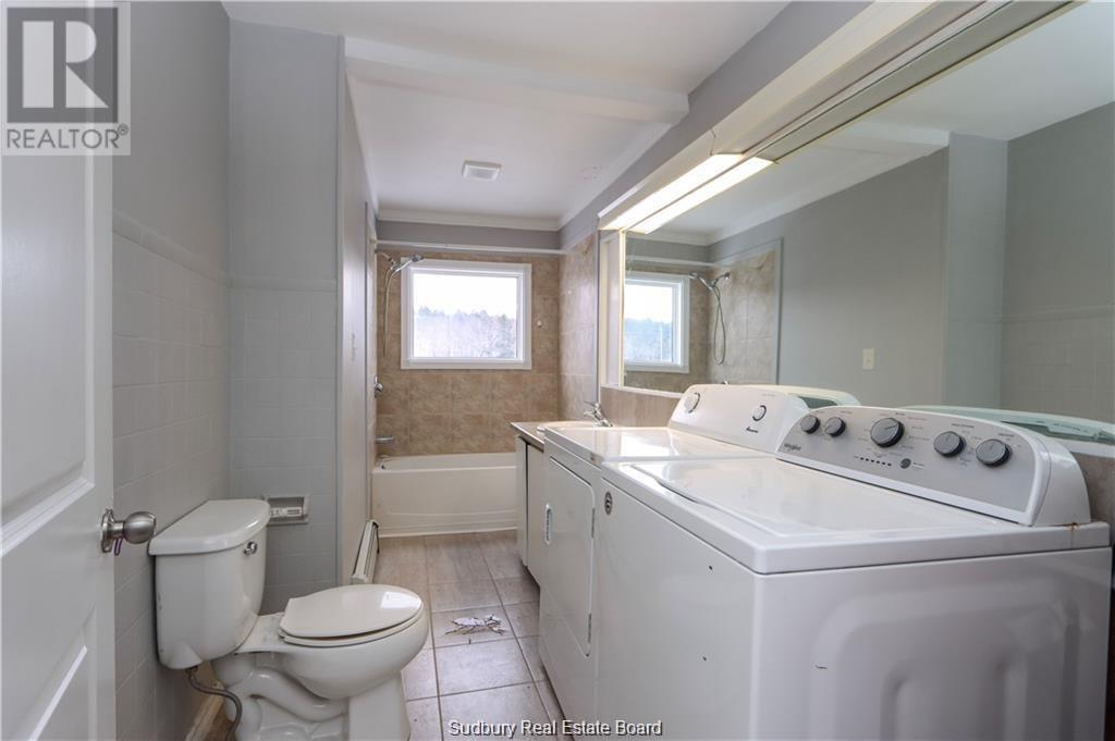 1663 Wendy, Val Caron, Ontario  P3L 1N9 - Photo 20 - 2124521