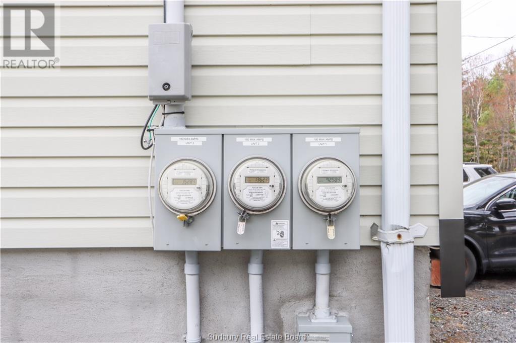 1663 Wendy, Val Caron, Ontario  P3L 1N9 - Photo 44 - 2124521