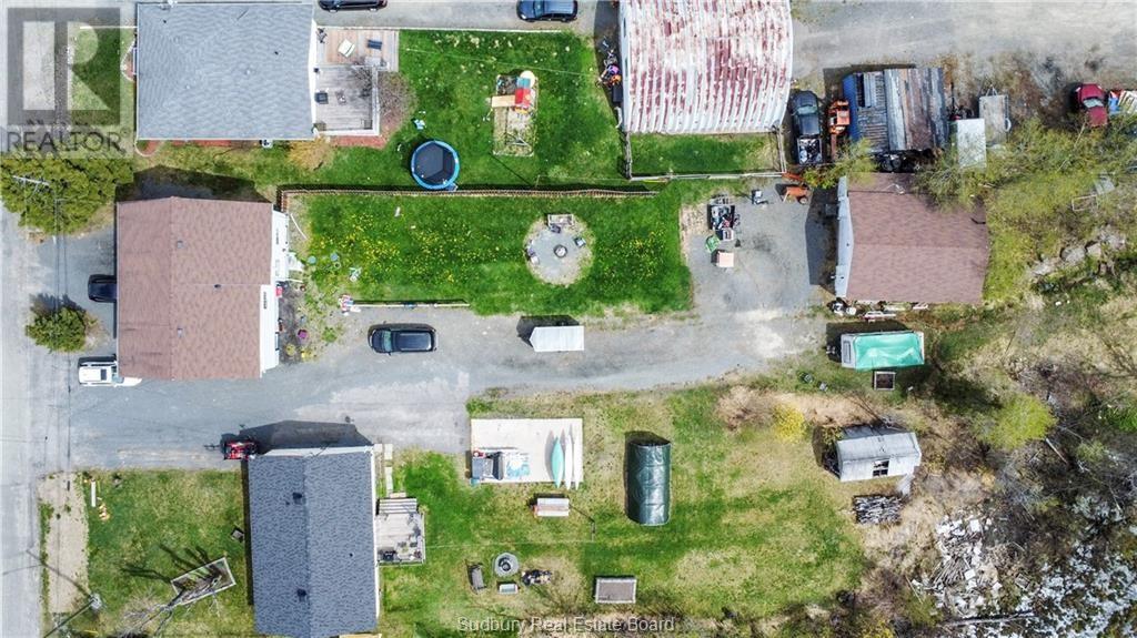 1663 Wendy, Val Caron, Ontario  P3L 1N9 - Photo 47 - 2124521