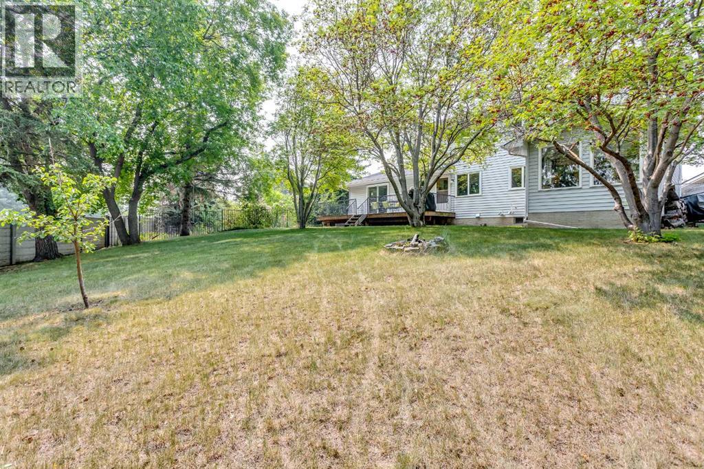 116 Varsity Green Bay Nw, Calgary, Alberta  T3B 3A7 - Photo 41 - A2228340
