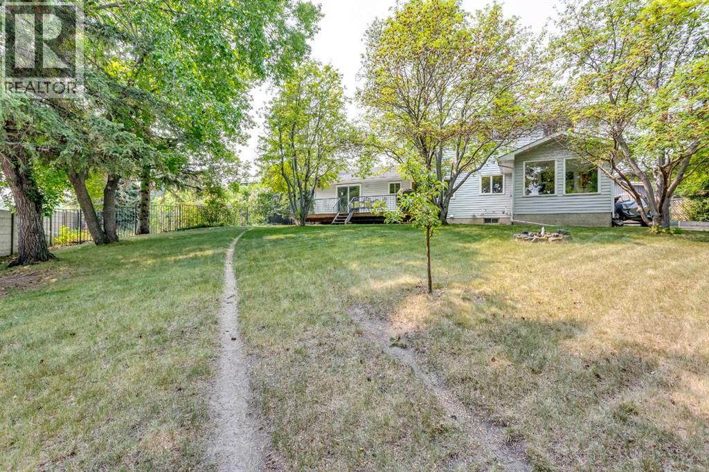 116 Varsity Green Bay Nw, Calgary, Alberta  T3B 3A7 - Photo 40 - A2228340