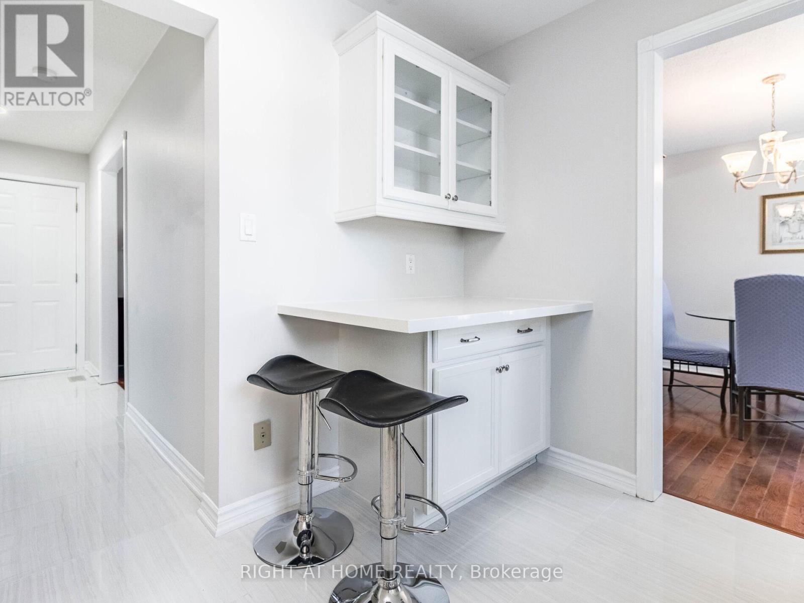 24 The Meadows Street, St. Catharines, Ontario  L2N 7L1 - Photo 16 - X12384215