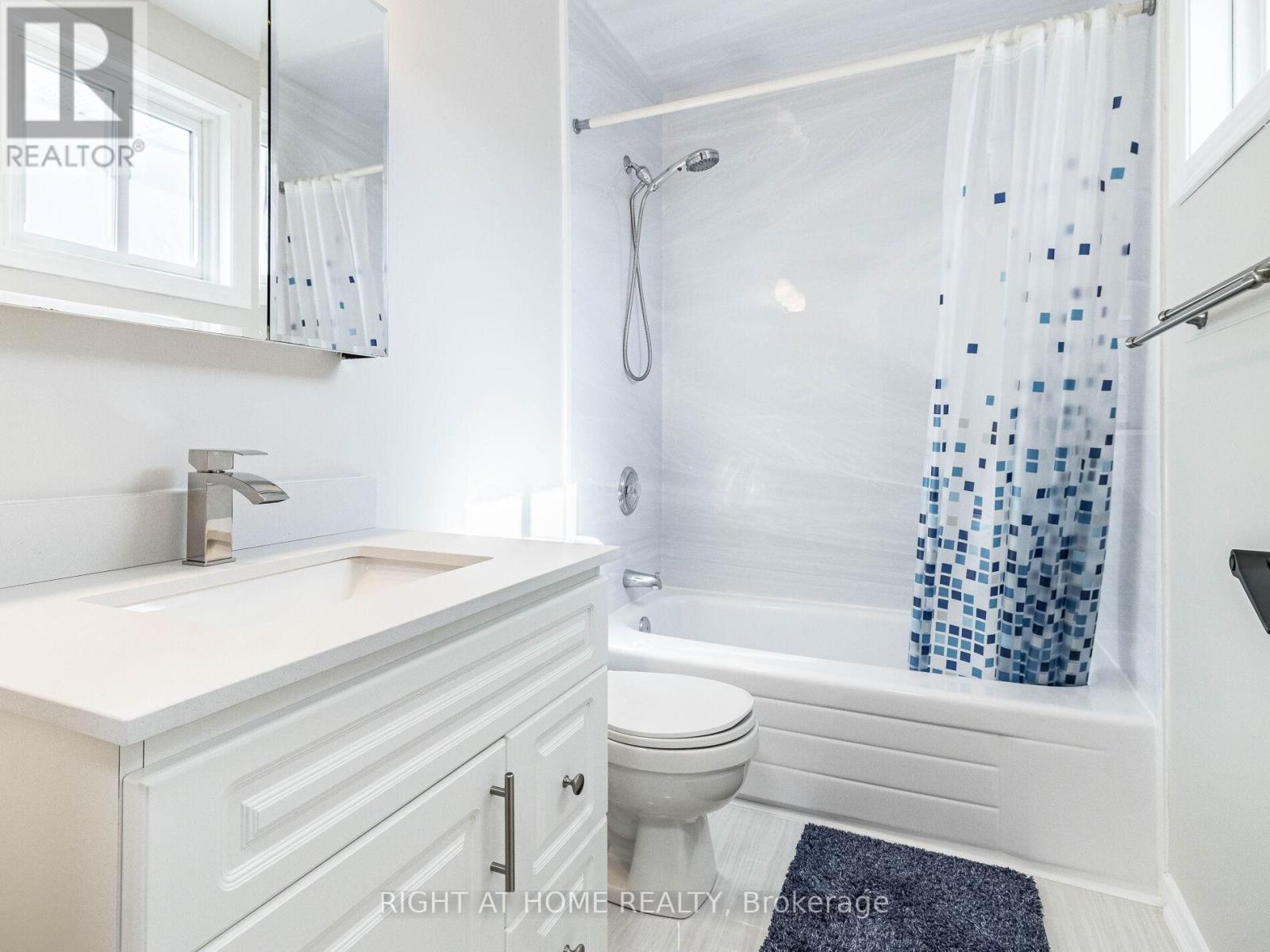 24 The Meadows Street, St. Catharines, Ontario  L2N 7L1 - Photo 34 - X12384215