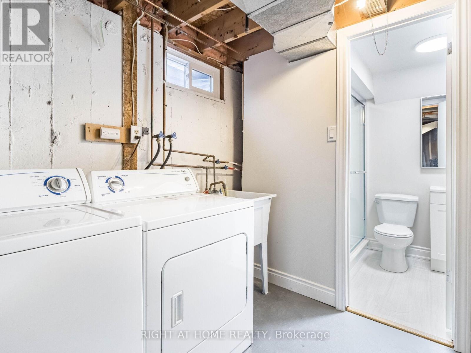 24 The Meadows Street, St. Catharines, Ontario  L2N 7L1 - Photo 41 - X12384215