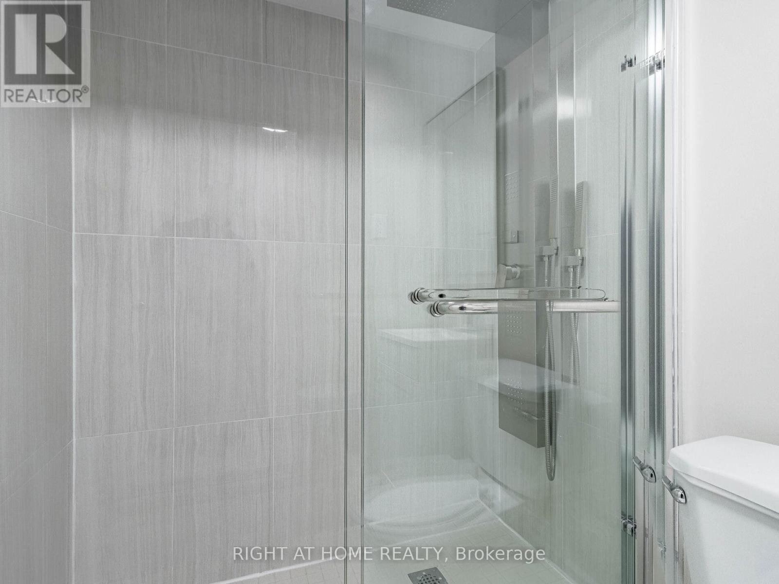 24 The Meadows Street, St. Catharines, Ontario  L2N 7L1 - Photo 44 - X12384215