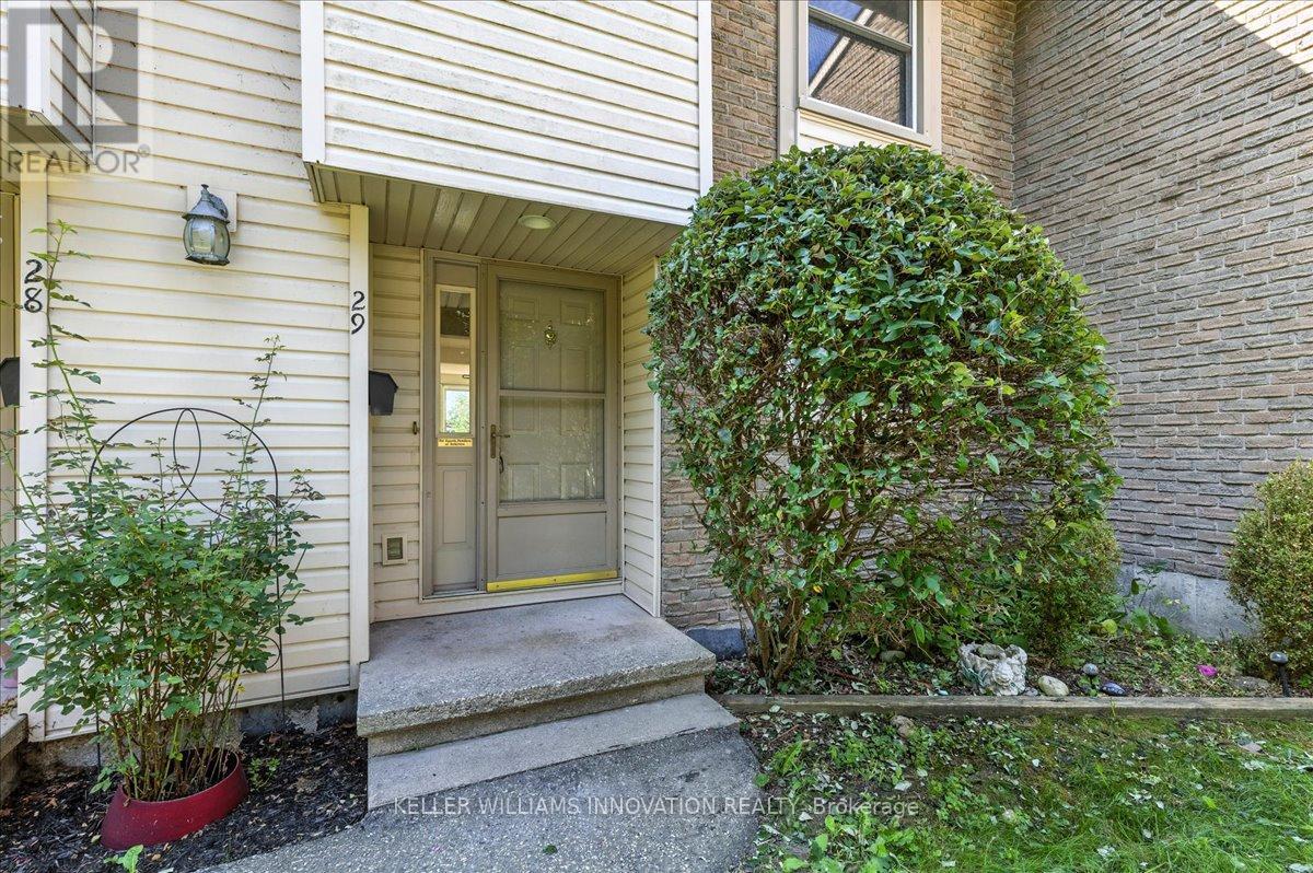 29 - 11 Grand River Boulevard, Kitchener, Ontario  N2A 2T2 - Photo 2 - X12384237