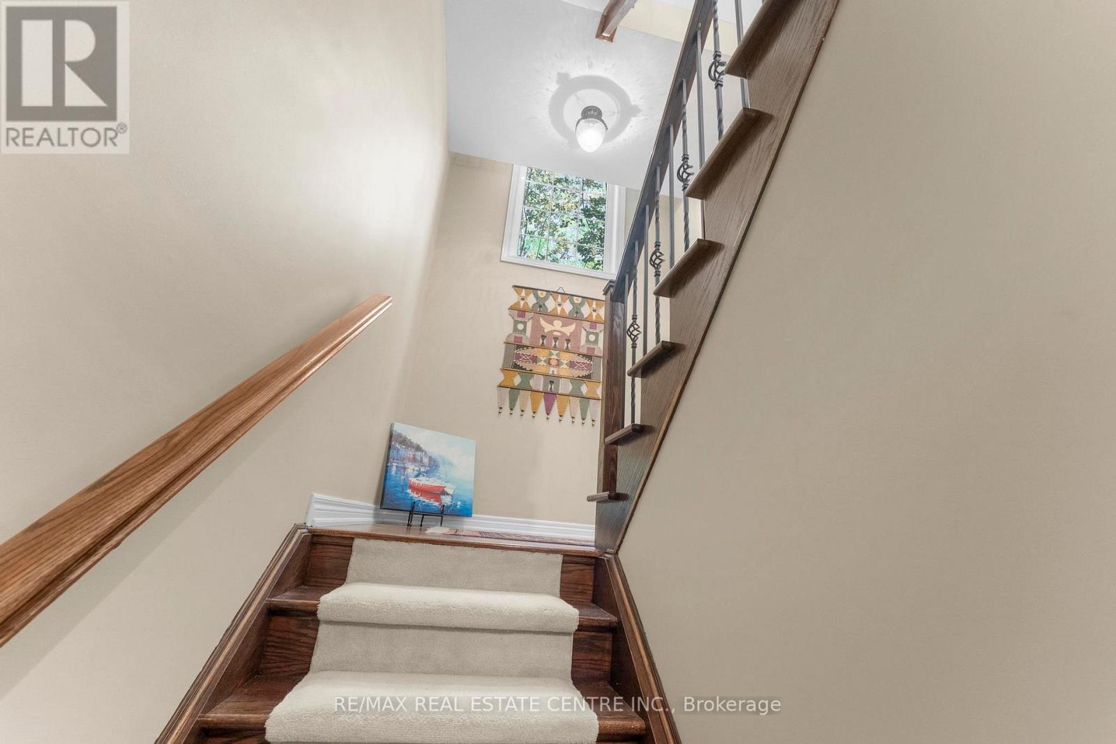 2454 Springforest Drive, Oakville, Ontario  L6M 0A1 - Photo 36 - W12335032