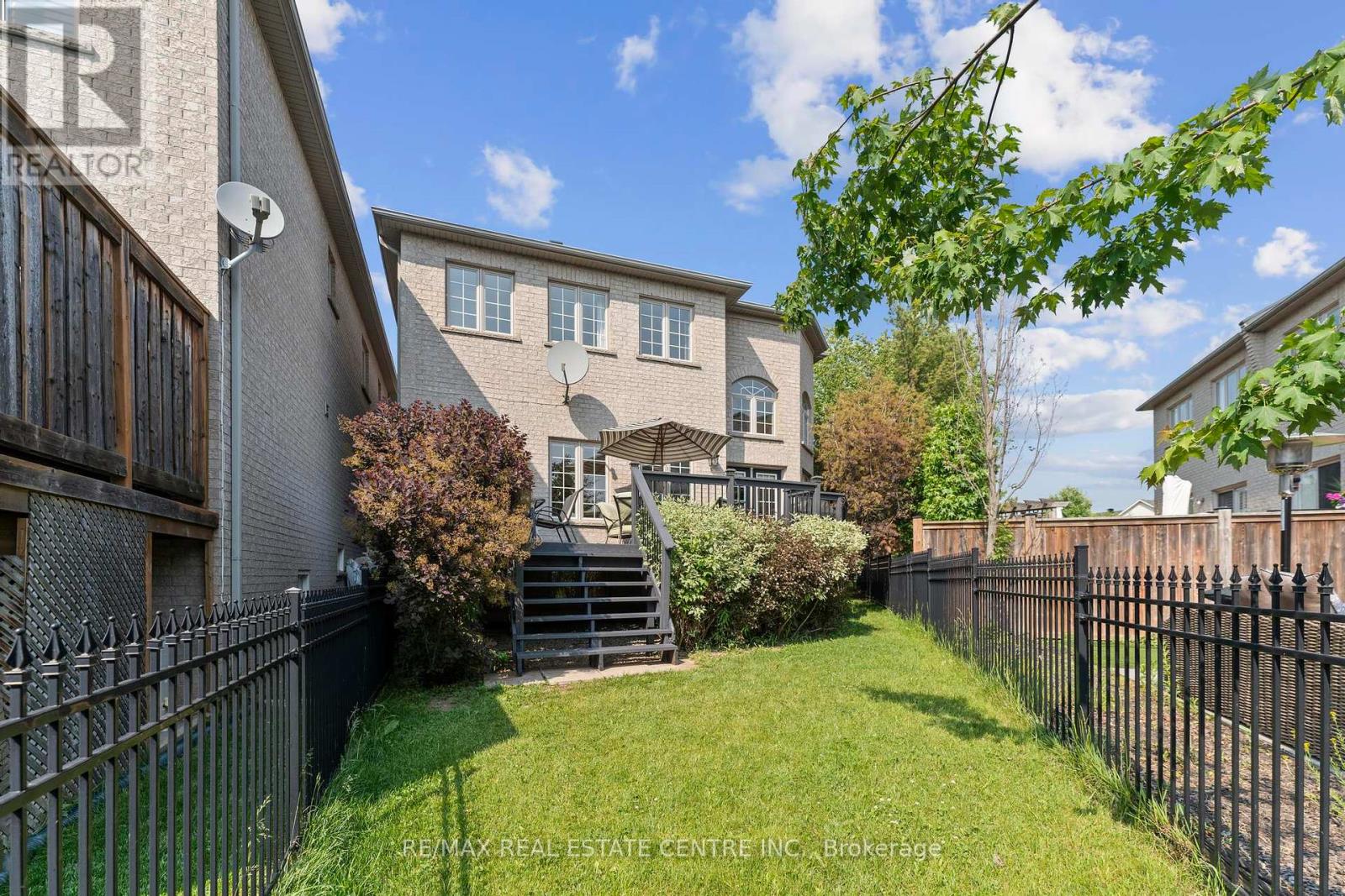 2454 Springforest Drive, Oakville, Ontario  L6M 0A1 - Photo 49 - W12335032