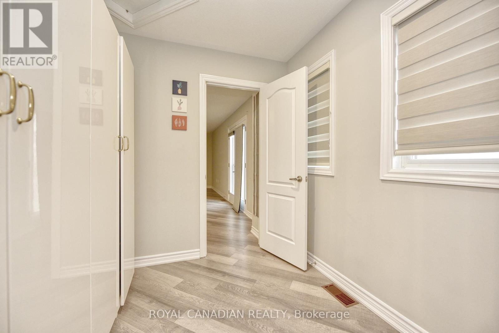 225 - 3865 Major Mackenzie Drive, Vaughan, Ontario  L4H 4P4 - Photo 13 - N12354921
