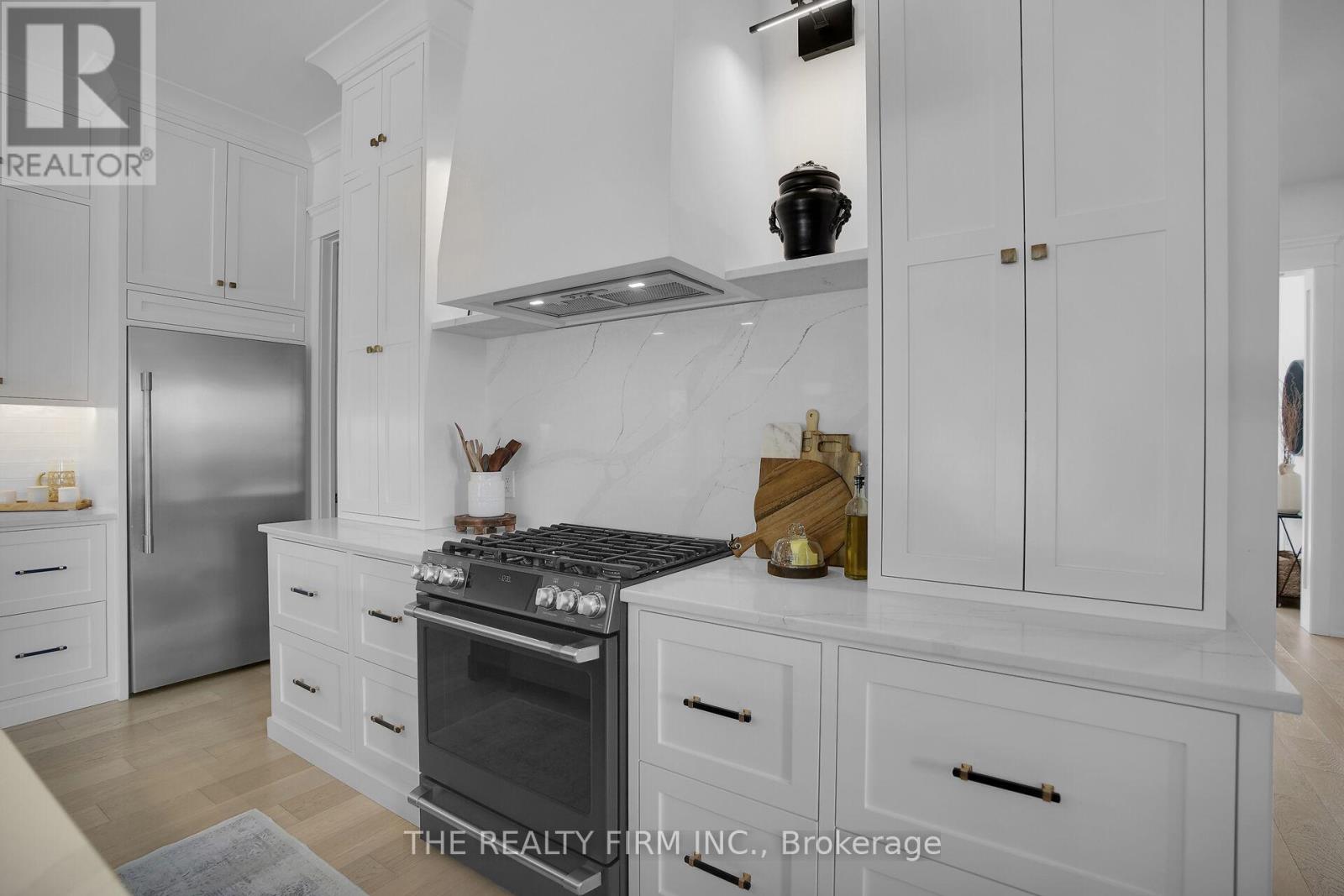 2146 Linkway Boulevard, London South, Ontario  N6K 0K8 - Photo 12 - X12384511