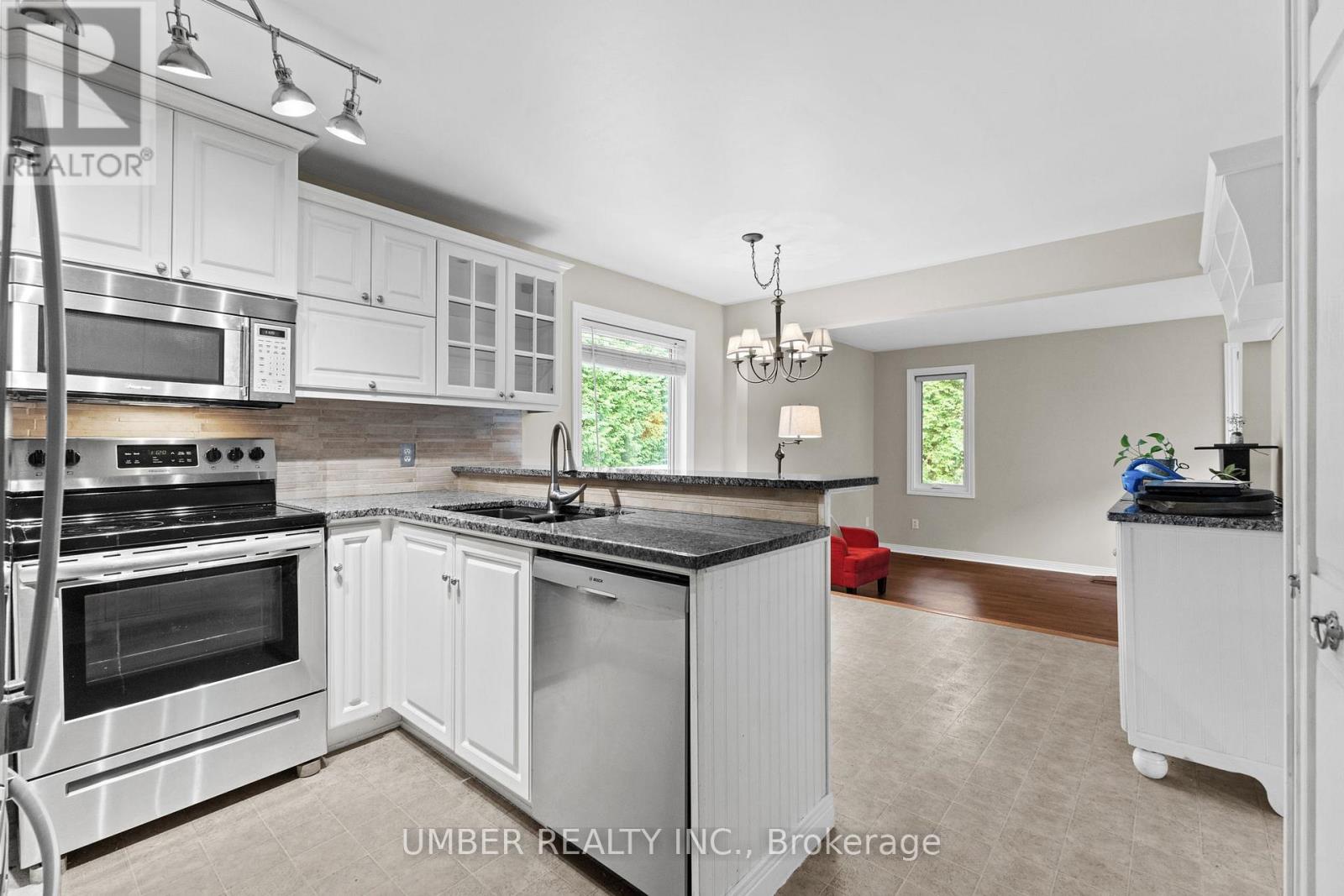 75 Armagh Way, Ottawa, Ontario  K2J 4C1 - Photo 13 - X12381273