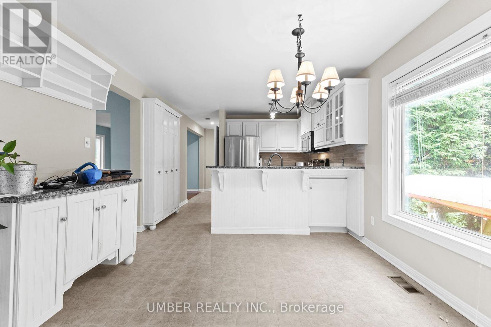 75 Armagh Way, Ottawa, Ontario  K2J 4C1 - Photo 15 - X12381273
