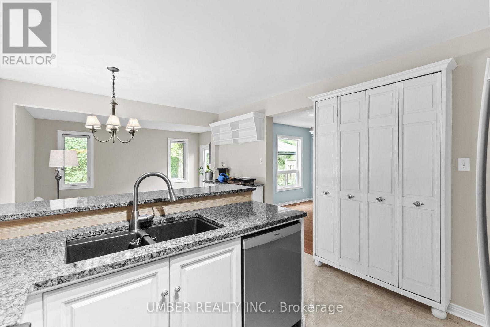 75 Armagh Way, Ottawa, Ontario  K2J 4C1 - Photo 14 - X12381273