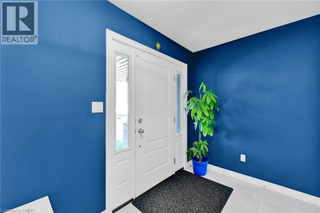 7 Curren Crescent, Tillsonburg, Ontario  N4G 0J3 - Photo 5 - 40766594