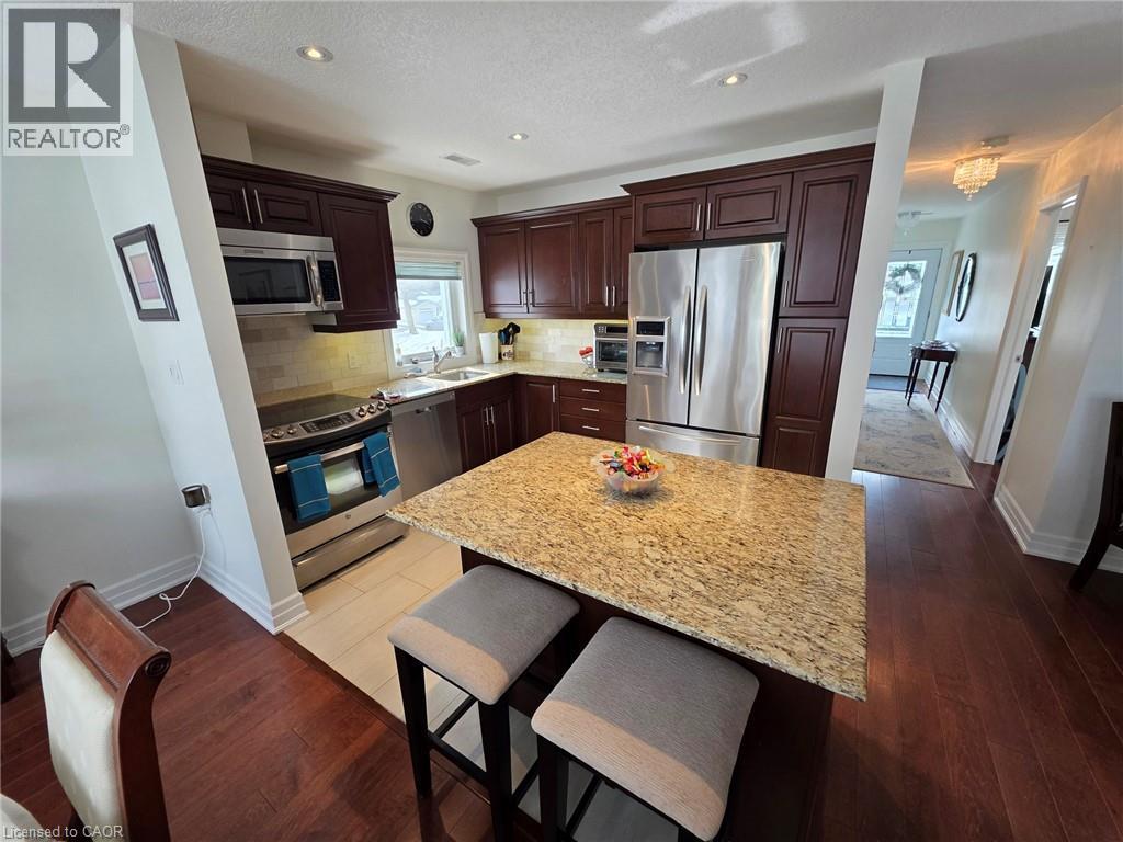 49 Bishop Reding Trail, Hamilton, Ontario  L9B 2L7 - Photo 6 - 40766210