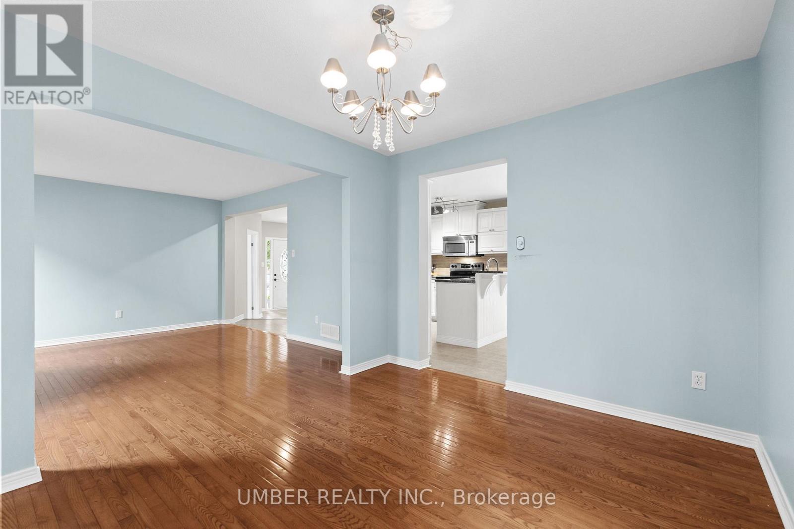 75 Armagh Way, Ottawa, Ontario  K2J 4C1 - Photo 9 - X12381273