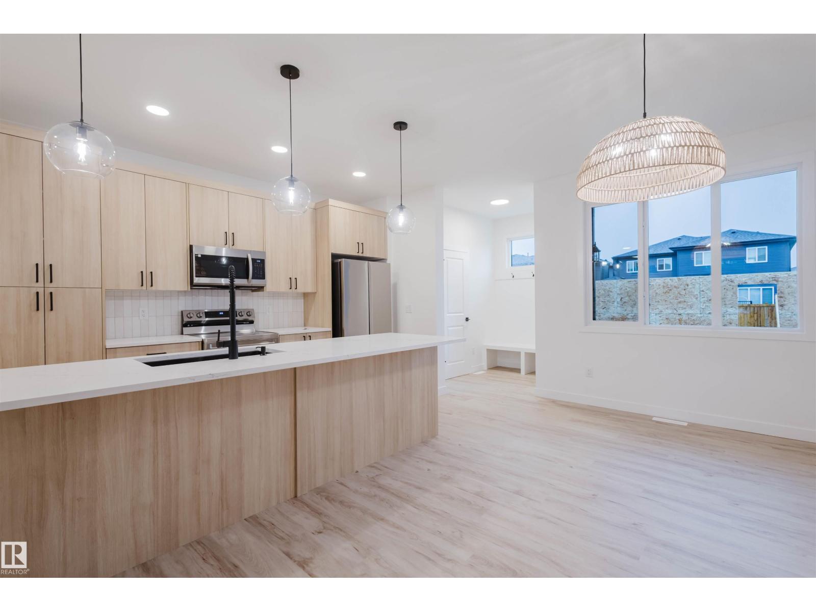 2140 Crossbill Ln Nw, Edmonton, Alberta  X0X 0X0 - Photo 10 - E4439772