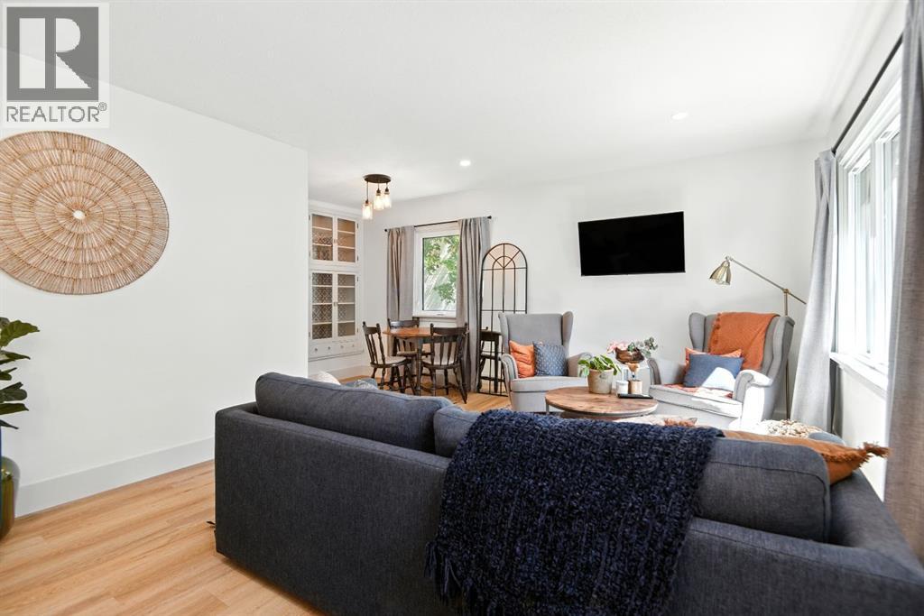 Property at 4756 54 Street image 4