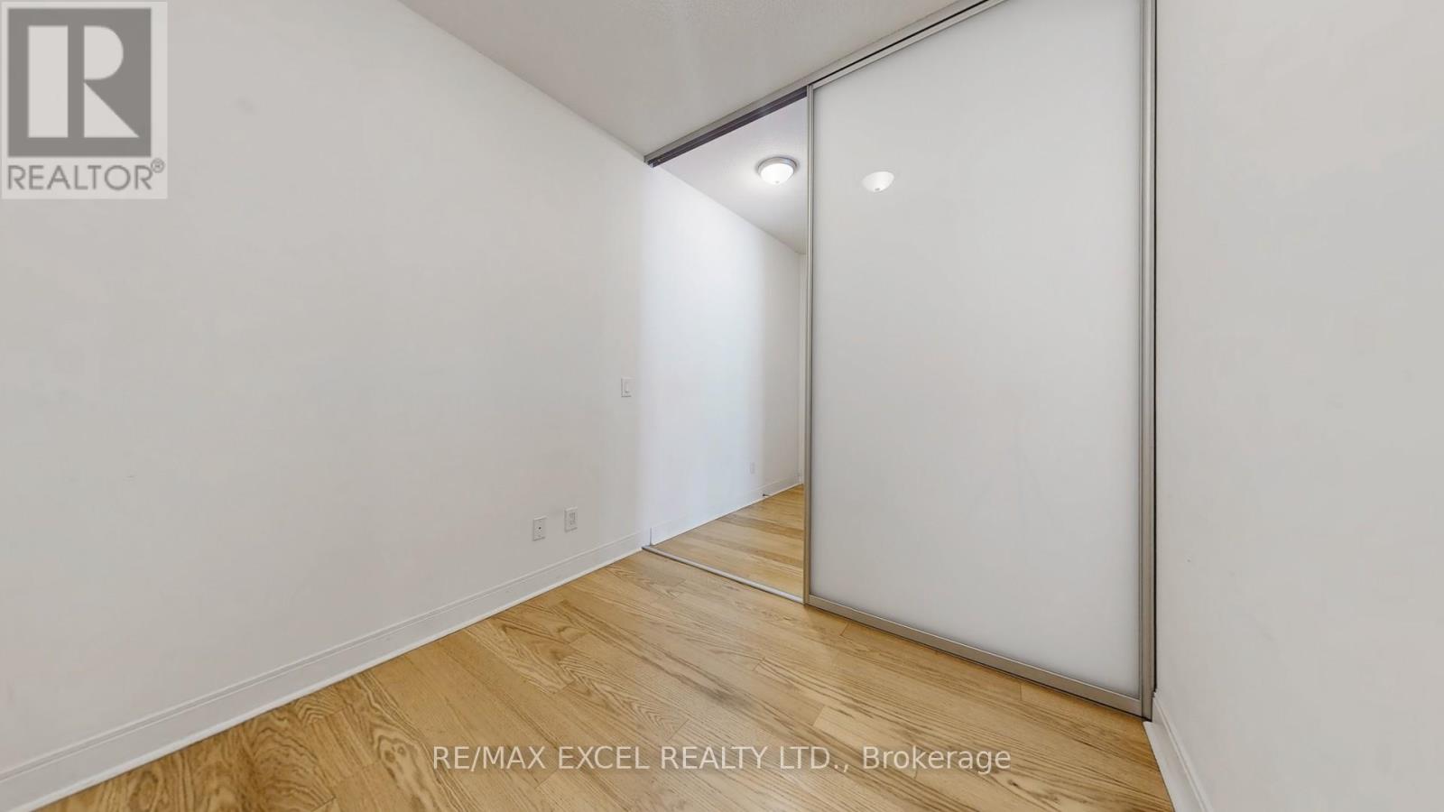 406 - 1 Scott Street, Toronto, Ontario  M5E 1A1 - Photo 16 - C12384278