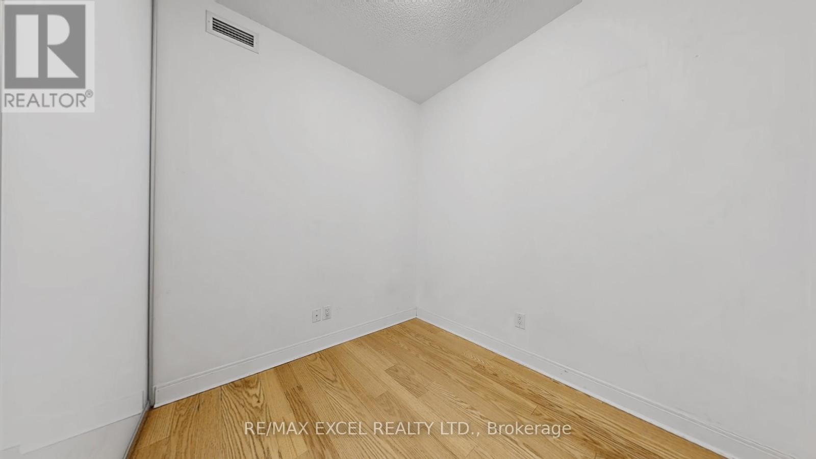 406 - 1 Scott Street, Toronto, Ontario  M5E 1A1 - Photo 17 - C12384278
