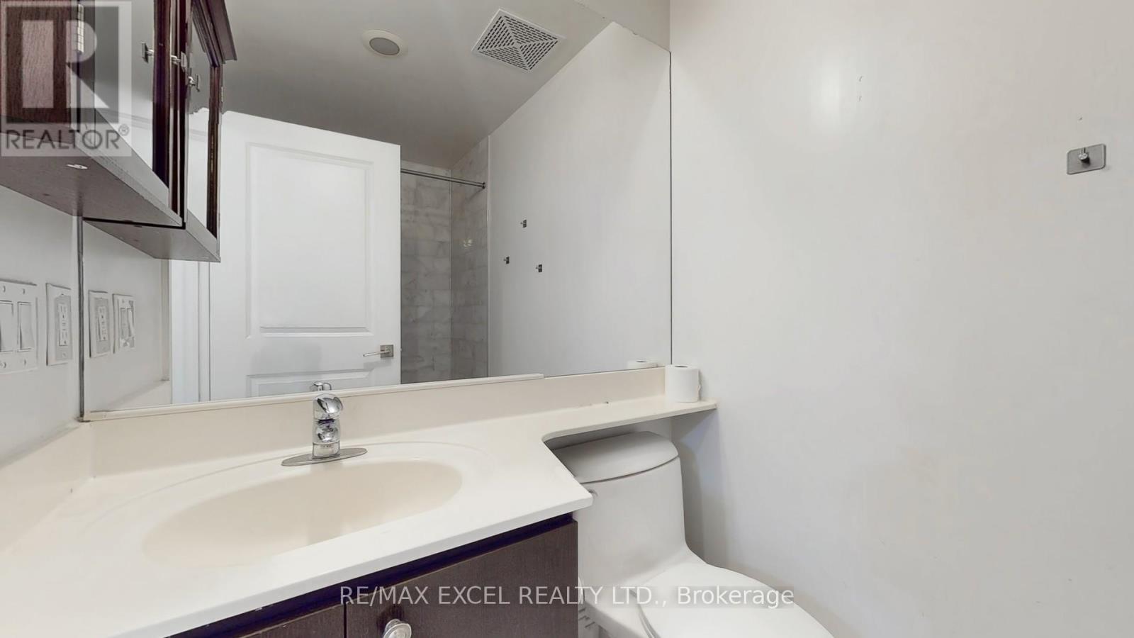 406 - 1 Scott Street, Toronto, Ontario  M5E 1A1 - Photo 18 - C12384278
