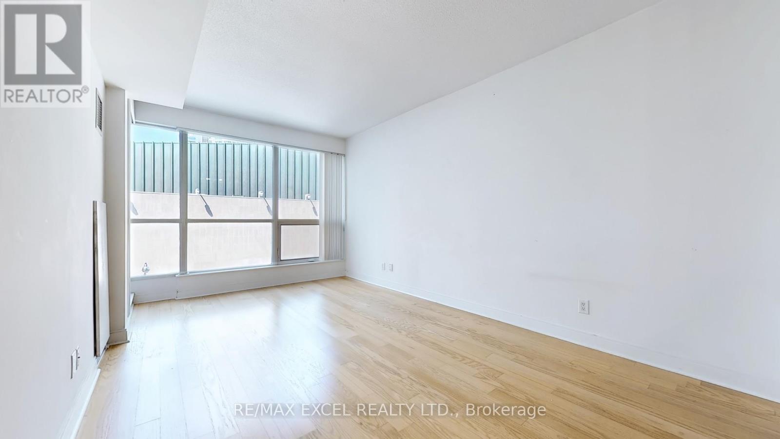 406 - 1 Scott Street, Toronto, Ontario  M5E 1A1 - Photo 3 - C12384278