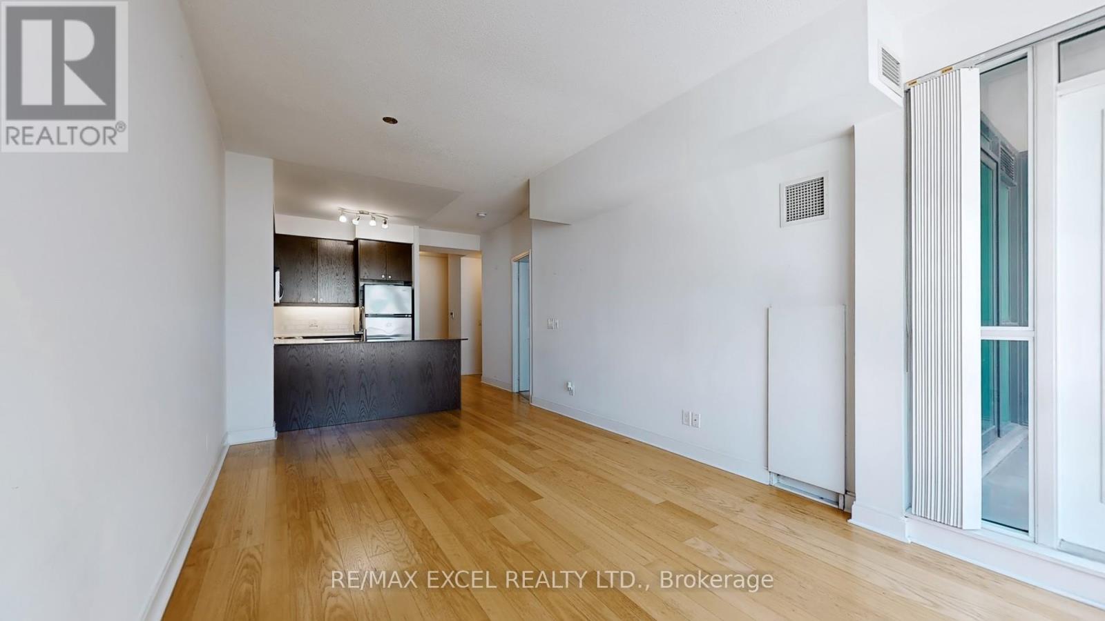 406 - 1 Scott Street, Toronto, Ontario  M5E 1A1 - Photo 6 - C12384278
