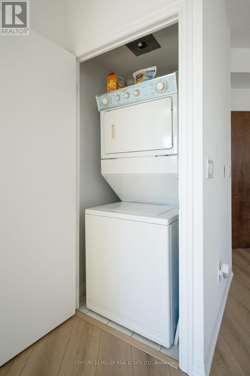 310 - 16 Yonge Street, Toronto (Waterfront Communities), Ontario  M5E 2A1 - Photo 10 - C12384349