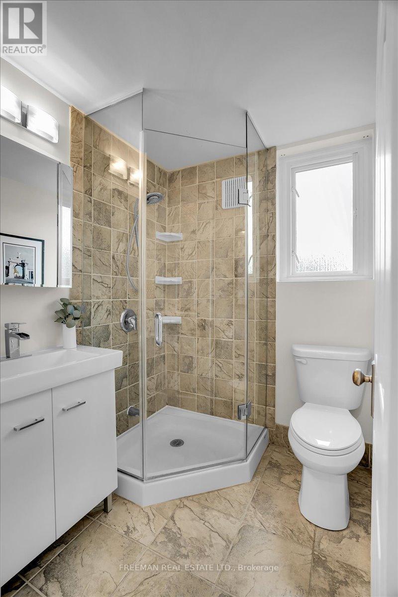 769 Euclid Avenue, Toronto, Ontario  M6G 2V3 - Photo 20 - C12384364
